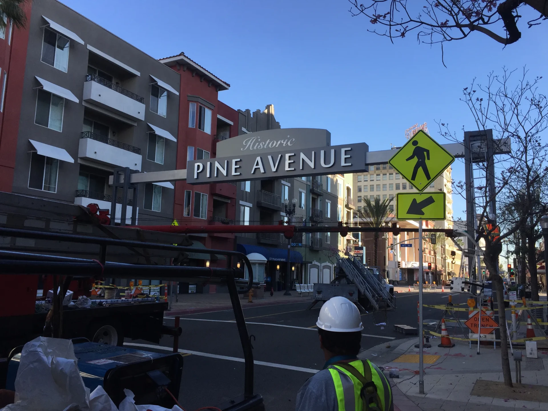 Pine Avenue gateway installation
