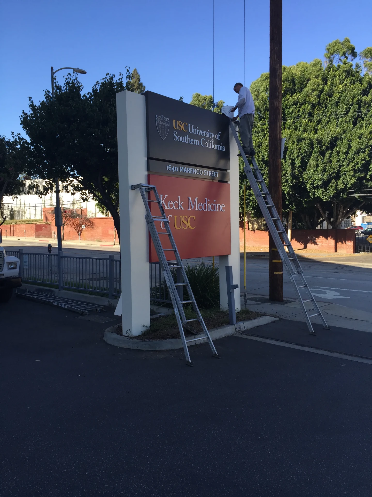 Keck Medicine of USC monument sign